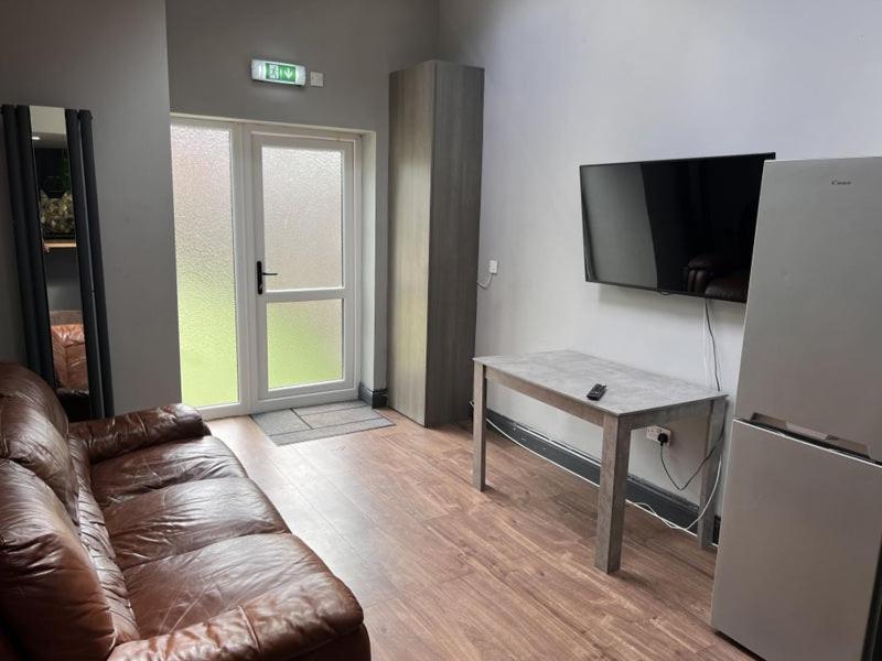 Apartamento 6D Hosting Coventry Exterior foto